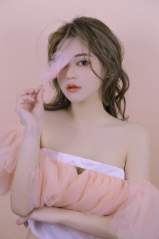 火车上荫蒂添的好舒服视频